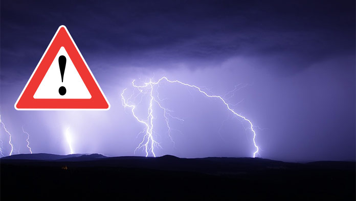 Meteorológovia varujú pred silnými búrkami: TU platia výstrahy!