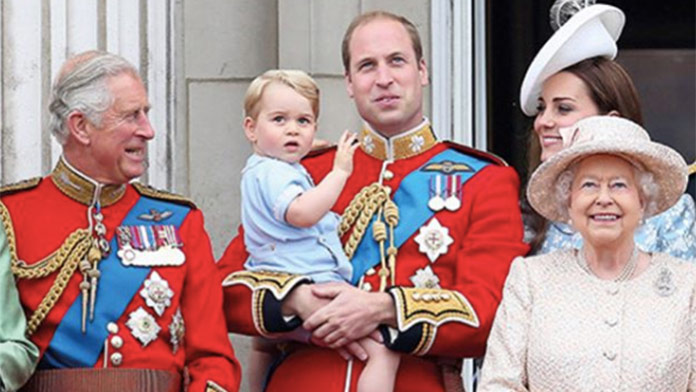 Kráľovský palác zverejnil najnovšiu fotku princa Georga: Pozrite, ako sa zmenil!