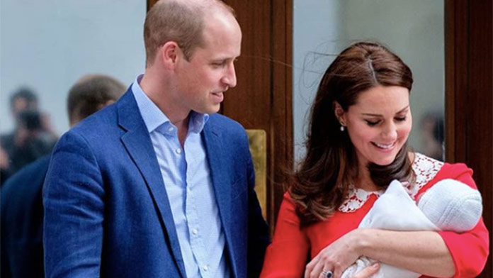 Malý princ Louis je pokrstený: Pozrite, aké outfity zvolili Kate a Meghan!