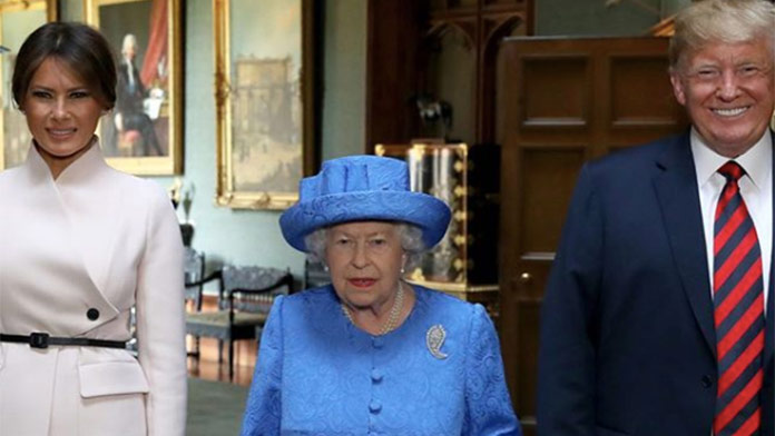 Donald Trump sa stretol s kráľovnou Alžbetou: TIETO 3 chyby ho poriadne strápnili!