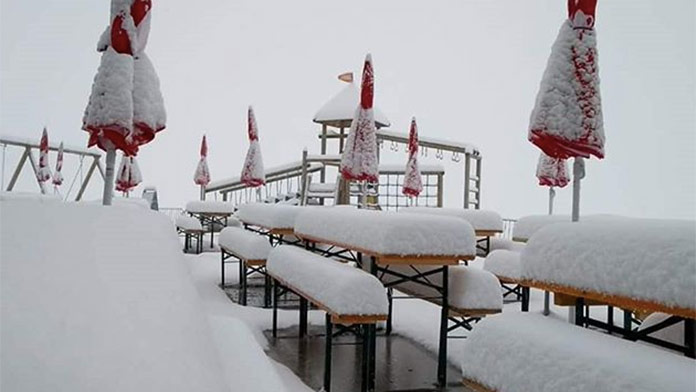 Do rakúskych Álp prišla zima. Môže napadnúť až 30 cm snehu!