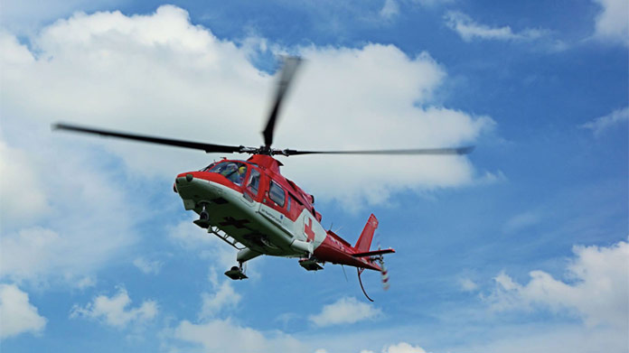 Vážna nehoda v okrese Malacky: Jedného z vodičov prevážal do nemocnice vrtuľník