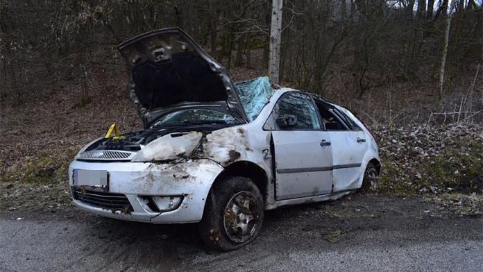Vážna dopravná nehoda na západe Slovenska: Zranilo sa 17-ročné dievča