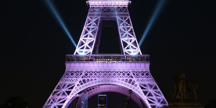 Slávna Eiffelova veža v Paríži musela byť evakuovaná: Toto bol dôvod!