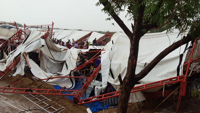 Tragédia na náboženskom podujatí: Pod obrovským stanom zahynulo najmenej 14 ľudí
