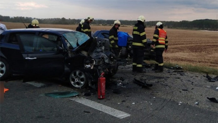 Tragickú nehodu v okrese Košice zavinil 20-ročný vodič: Zomreli štyri osoby