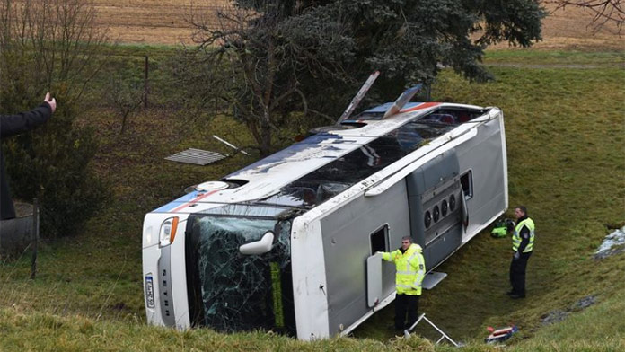 Tragická nehoda školského autobusu v Nemecku: Zomreli 8-ročné deti
