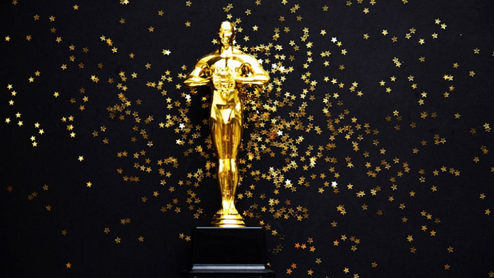 Oscar 2020: Veľké prekvapenie v kategórii Najlepší film (VIDEO), sošku získal aj Brad Pitt