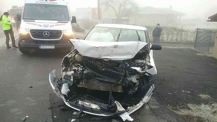 Hromadná dopravná nehoda v Lučenci: Zrazilo sa až ŠESŤ áut