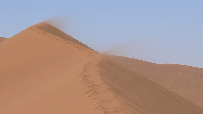 Z Afriky sa presúva veľké množstvo saharského piesku: Zasiahne aj naše územie!