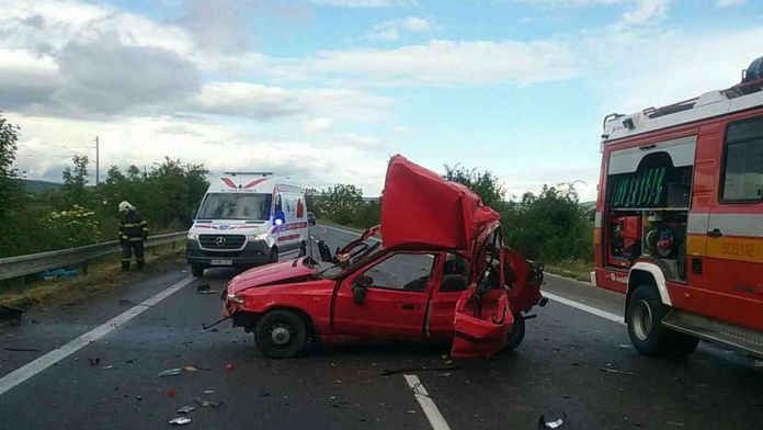 Tragická dopravná nehoda v Trenčianskom kraji: Dvaja mŕtvi, jeden zranený!