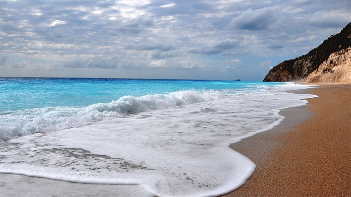 V Grécku otvoria o pár dní pláže: Možné je to len za istých podmienok