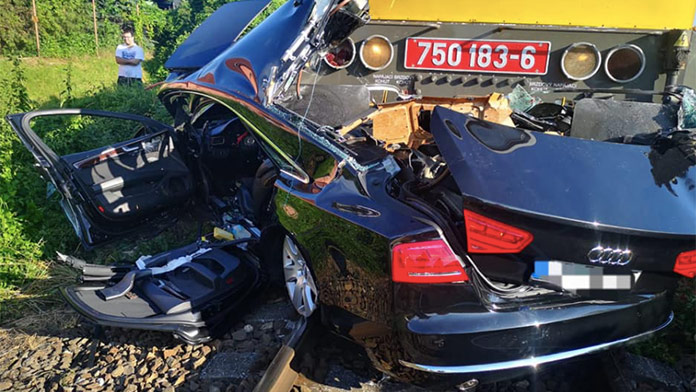 V okrese Nitra došlo k desivej zrážke vlaku s osobným autom