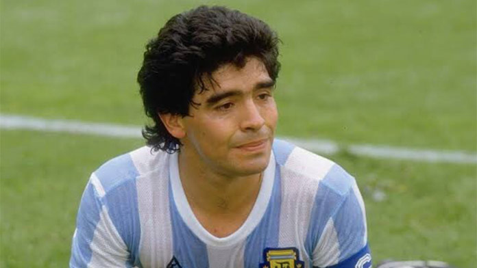 Fanúšikovia smútia: Zomrel legandárny Diego Maradona