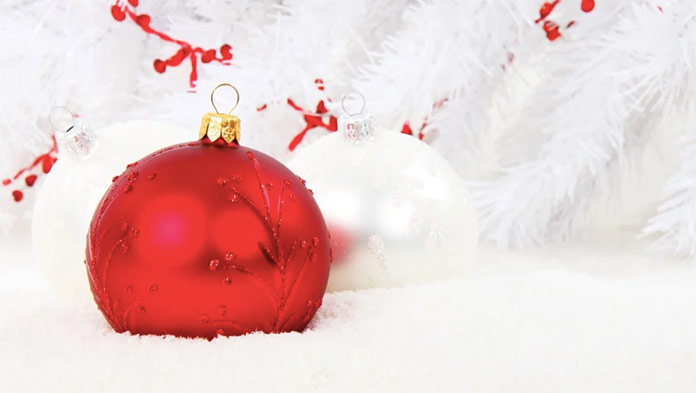 Vianočnými guľami zo Štítnika zdobili stromčeky aj v zahraničí: Ako prebiehala ich výroba?
